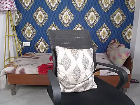 Queenof night online show from 28, 4, 2026