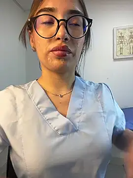 Sweet Milaa1 online show from 19, 5, 2026