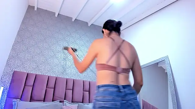 DianaRed  online show from 17, 5, 2026