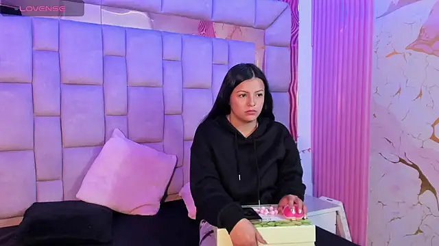 Anal Temptation online show from 11, 6, 2026