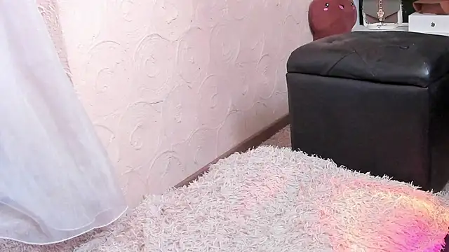 Snapshot of lililiana chatting on 21, 7, 2026 lililiana online show from 21, 7, 2026