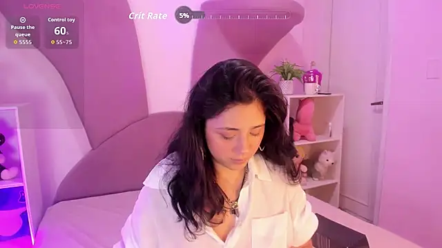 Snapshot of Chloethompson_ chatting on 24, 6, 2026 Chloethompson online show from 24, 6, 2026