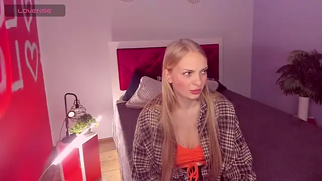 NancyGlamour online show from 13, 5, 2026