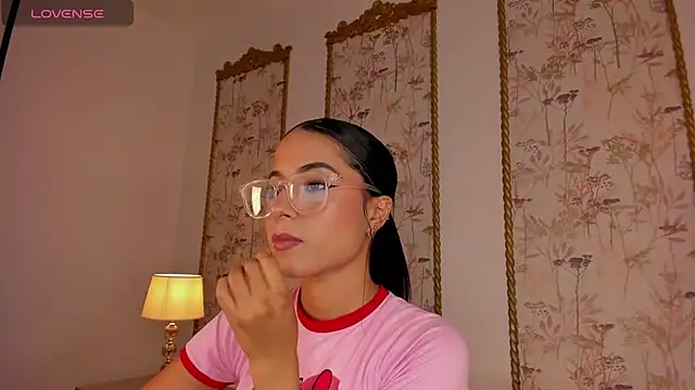 sara castro24  online show from 8, 8, 2026