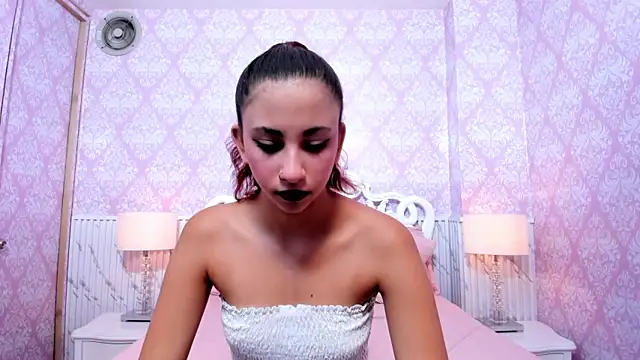 Miabloom19  online show from 17, 6, 2026