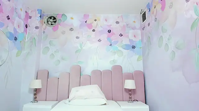 Miabloom19  online show from 18, 7, 2026