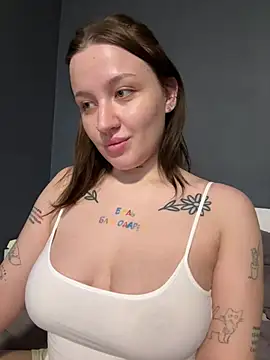 elegant curves online show from 28, 5, 2026
