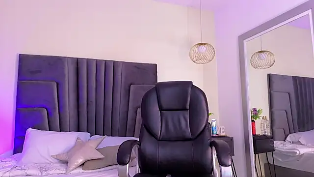 Snapshot of AlannaBlair chatting on 28, 7, 2026 AlannaBlair online show from 28, 7, 2026