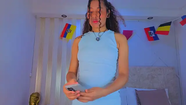 secretestrella online show from 26, 6, 2026