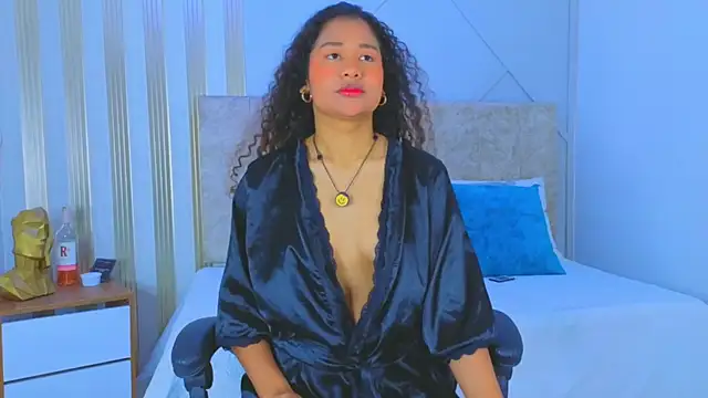 secretestrella online show from 3, 6, 2026