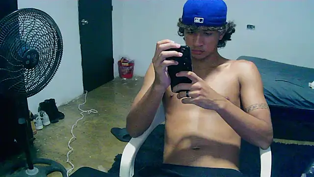Snapshot of Hansel_take chatting on 28, 5, 2026 Hansel take online show from 28, 5, 2026