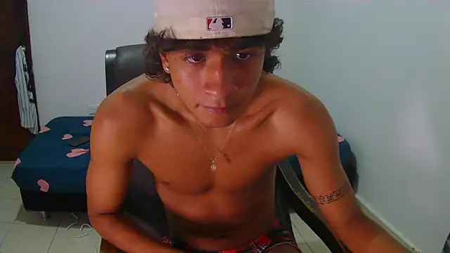 Snapshot of Hansel_take chatting on 9, 6, 2026 Hansel take online show from 9, 6, 2026