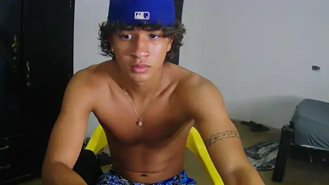 Snapshot of Hansel_take chatting on 14, 6, 2026 Hansel take online show from 14, 6, 2026