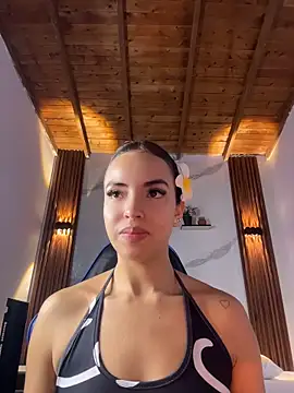 Snapshot of catalina_lafer chatting on 8, 6, 2026 catalina lafer online show from 8, 6, 2026
