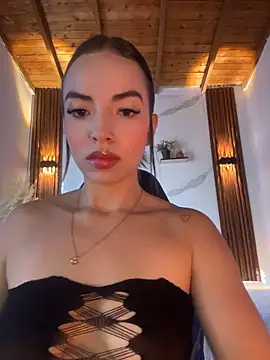 Snapshot of catalina_lafer chatting on 22, 5, 2026 catalina lafer online show from 22, 5, 2026