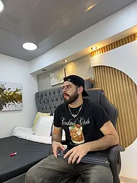 DomBoy  online show from 27, 5, 2026