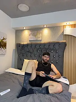DomBoy  online show from 13, 5, 2026