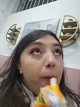 Snapshot of RoxanneDiaz chatting on 11, 6, 2026 RoxanneDiaz online show from 11, 6, 2026