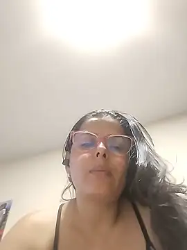 Snapshot of Bella_Morena27 chatting on 2, 6, 2026 Bella Morena27 online show from 2, 6, 2026