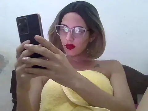 Snapshot of Xoeni chatting on 9, 5, 2026 Xoeni online show from 9, 5, 2026