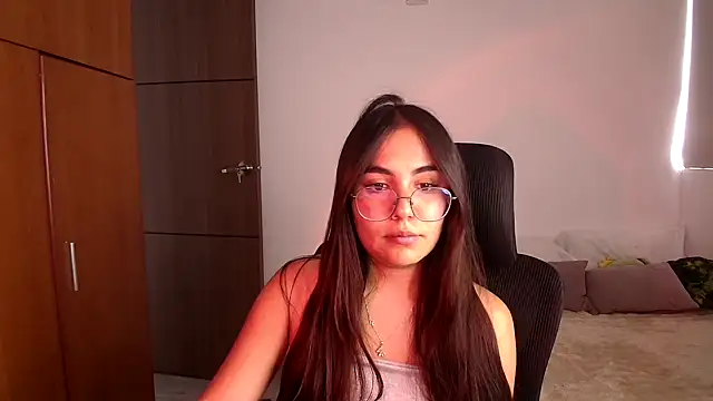 Snapshot of abbyyandmaxx chatting on 3, 8, 2026 abbyyandmaxx online show from 3, 8, 2026