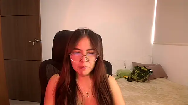 Snapshot of abbyyandmaxx chatting on 10, 7, 2026 abbyyandmaxx online show from 10, 7, 2026