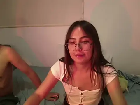 Snapshot of abbyyandmaxx chatting on 5, 5, 2026 abbyyandmaxx online show from 5, 5, 2026