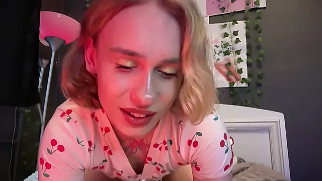 Snapshot of Miss_Amy00 chatting on 9, 6, 2026 Miss Amy00 online show from 9, 6, 2026