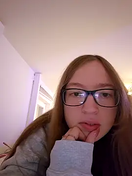 Freaky-Doll online show from 13, 5, 2026