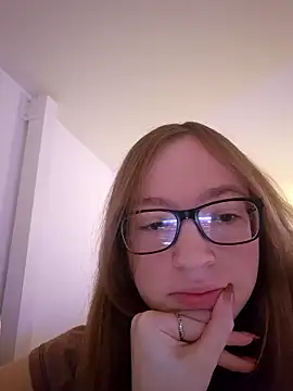 Freaky-Doll online show from 14, 5, 2026