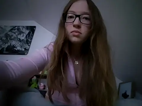 Freaky-Doll online show from 3, 5, 2026