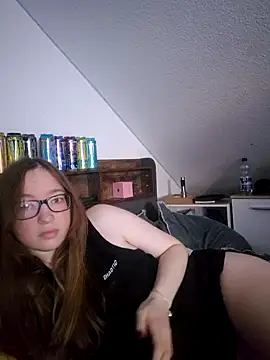Freaky-Doll online show from 16, 6, 2026