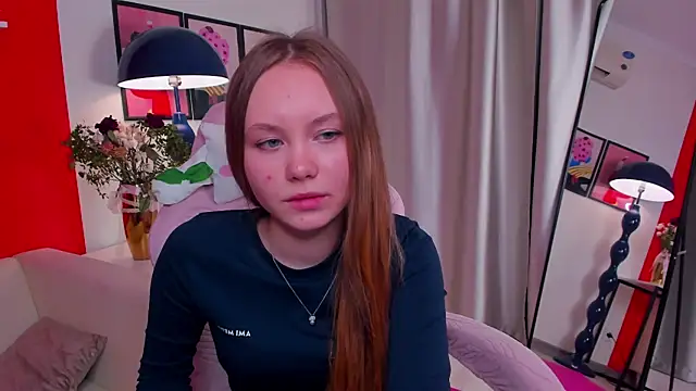 FloraLarsson online show from 5, 5, 2026