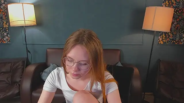 FloraLarsson online show from 10, 6, 2026