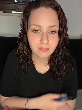 Snapshot of CuteBeaX chatting on 1, 6, 2026 CuteBeaX online show from 1, 6, 2026