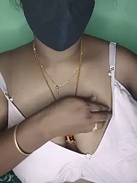 Snapshot of tamil_butterfly chatting on 17, 6, 2026 tamil butterfly online show from 17, 6, 2026