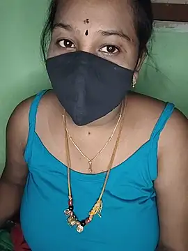 Snapshot of tamil_butterfly chatting on 18, 6, 2026 tamil butterfly online show from 18, 6, 2026