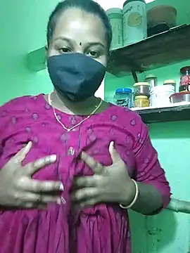 Snapshot of tamil_butterfly chatting on 15, 7, 2026 tamil butterfly online show from 15, 7, 2026