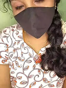 Snapshot of tamil_butterfly chatting on 2, 6, 2026 tamil butterfly online show from 2, 6, 2026
