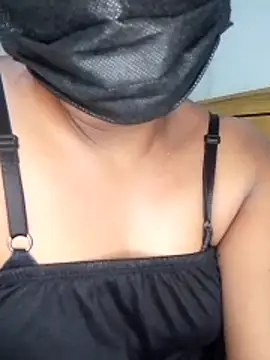 Snapshot of Kristeena- chatting on 21, 5, 2026 Kristeena- online show from 21, 5, 2026