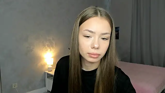 Snapshot of UlrikeStillwell chatting on 1, 5, 2026 UlrikeStillwell online show from 1, 5, 2026