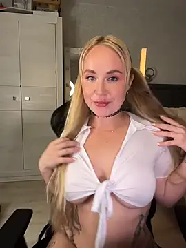 Snapshot of Kitty-Kelsi chatting on 26, 5, 2026 Kitty-Kelsi online show from 26, 5, 2026