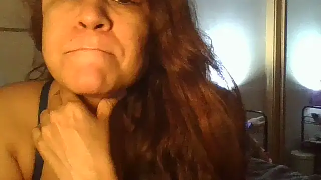 Snapshot of charloteone chatting on 5, 6, 2026 charloteone online show from 5, 6, 2026