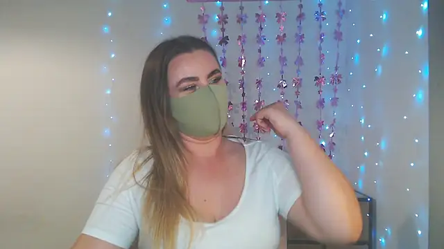 Snapshot of MillaVelvet chatting on 30, 5, 2026 MillaVelvet online show from 30, 5, 2026