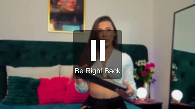 Snapshot of MyaMuuse chatting on 2, 6, 2026 MyaMuuse online show from 2, 6, 2026