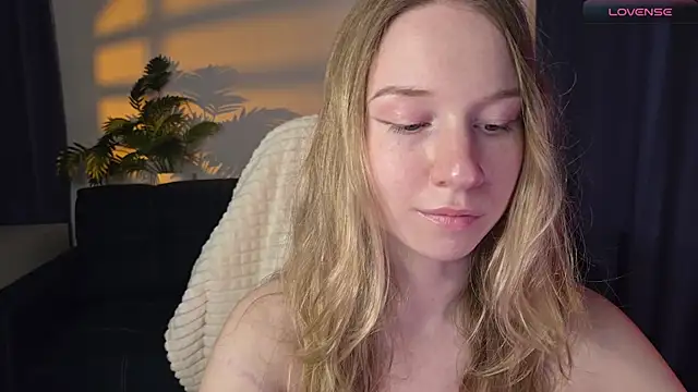 Snapshot of Eve_Sin chatting on 26, 6, 2026 Eve Sin online show from 26, 6, 2026