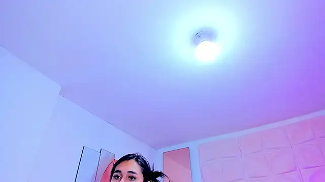 Snapshot of MahiaraHot chatting on 7, 7, 2026 MahiaraHot online show from 7, 7, 2026