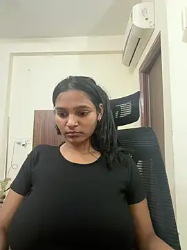 PIHU01990 online show from 30, 4, 2026