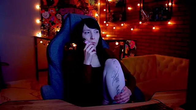Snapshot of SeraphineSparda chatting on 21, 5, 2026 SeraphineSparda online show from 21, 5, 2026