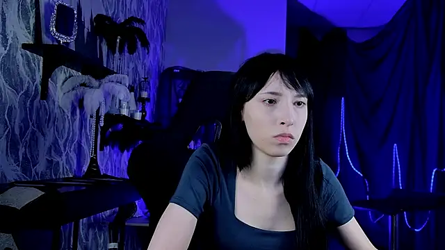 Snapshot of SeraphineSparda chatting on 6, 7, 2026 SeraphineSparda online show from 6, 7, 2026